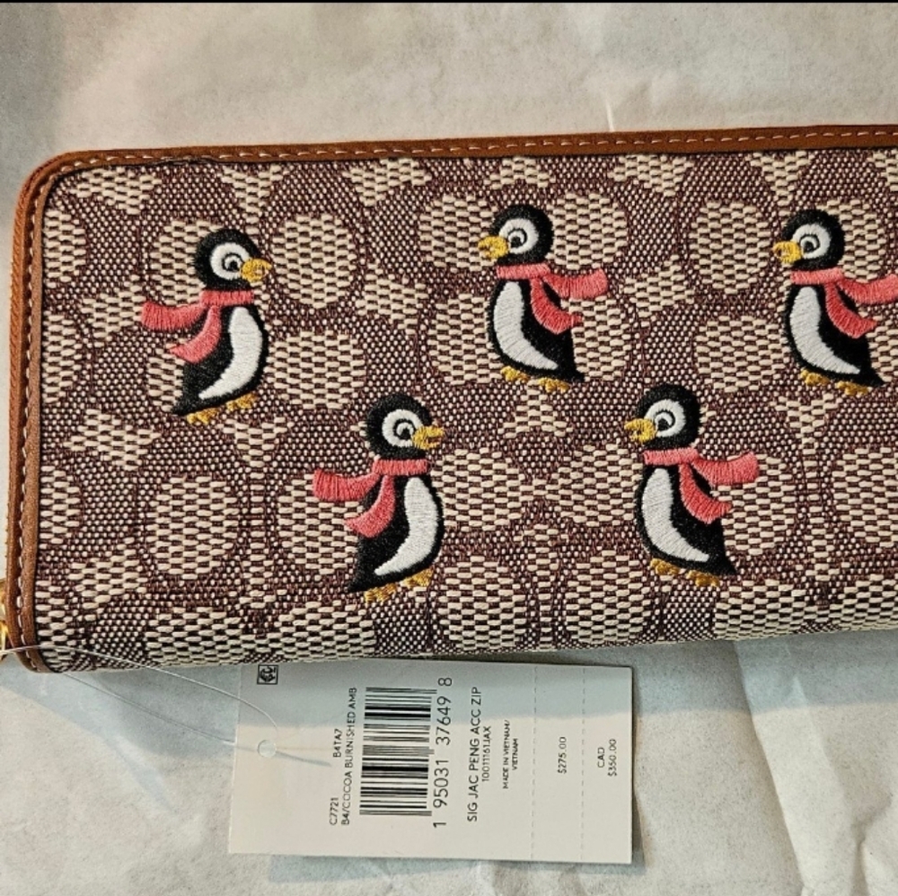 Coach Wallet - Picture 2 of 7